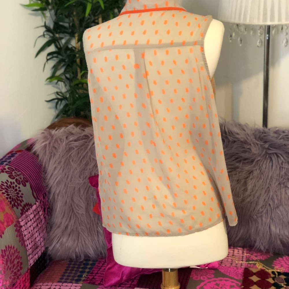 Tan and orange polka dot blouse - Picture 6 of 6